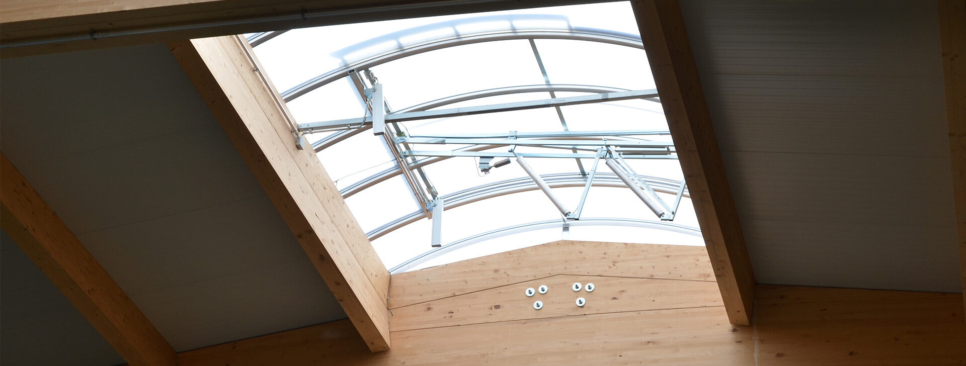 Ventilation and Lighting in the Roof - Industrial construction - WOLF System