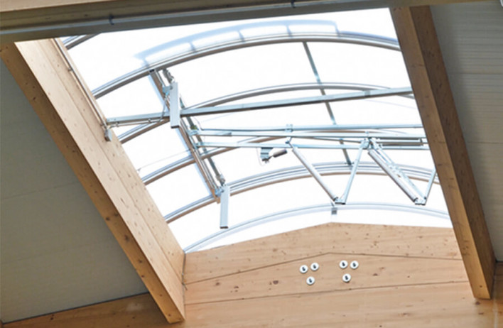 Ventilation and Lighting in the Roof - WOLF System