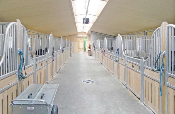 Horse Stables - WOLF System