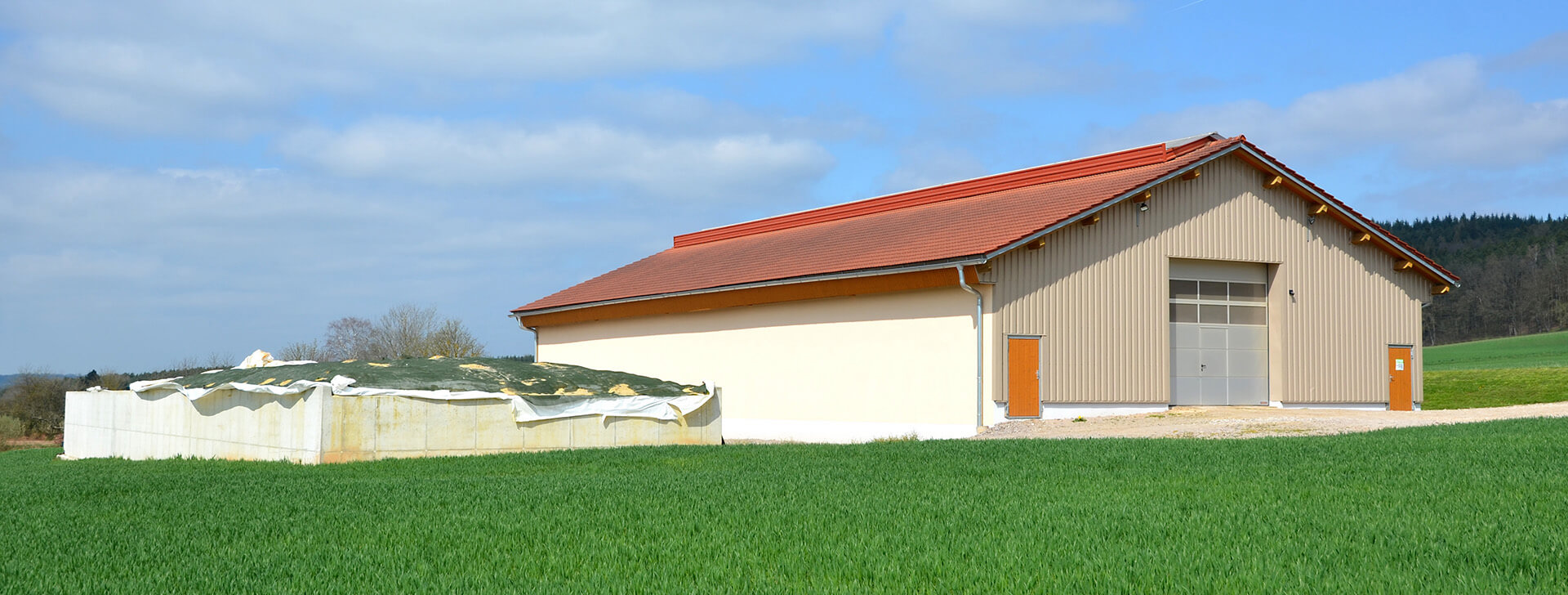 Bull Barns - Cattle barns - WOLF System Bull Barns - Cattle barns - WOLF System