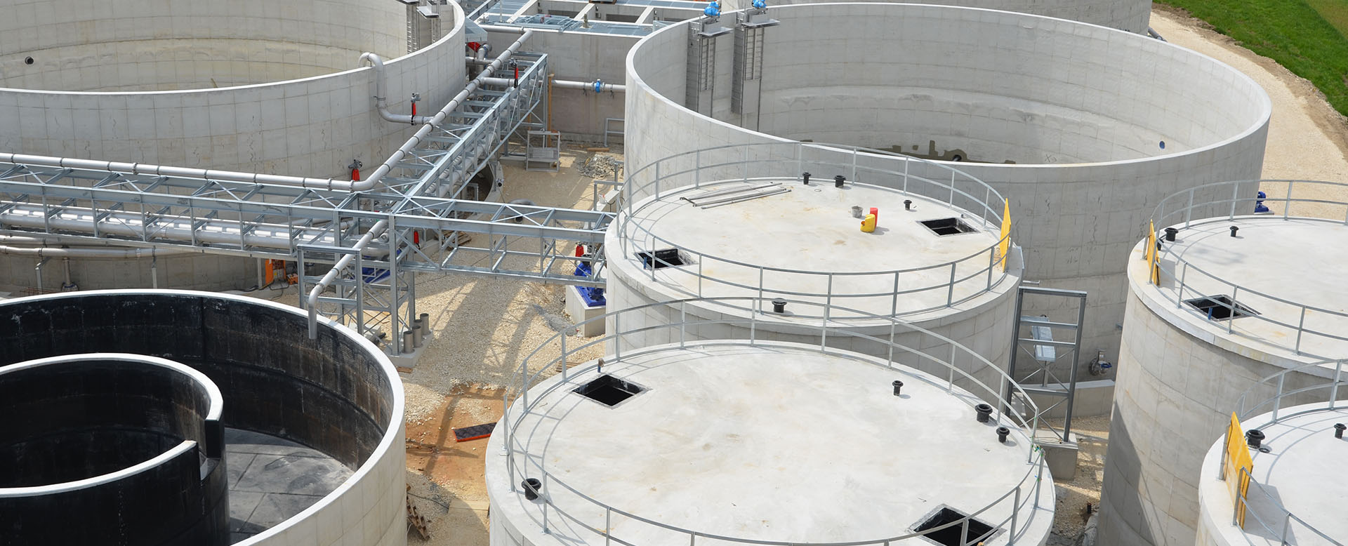 Wastewater Treatment Plants - Industrial tanks - WOLF System